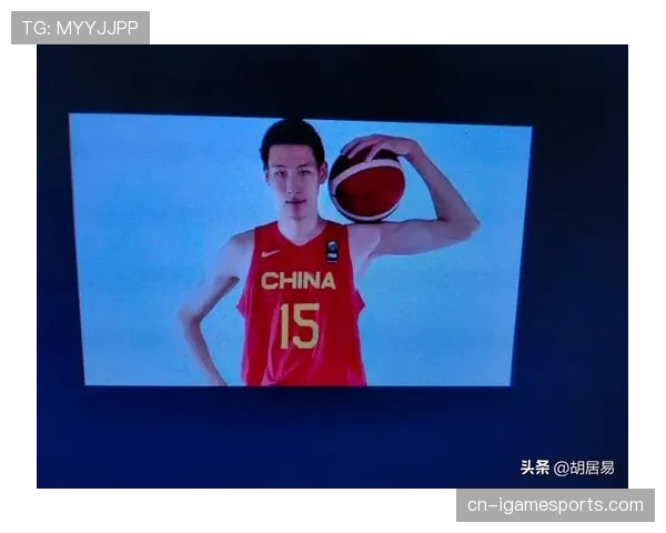 中国小将张博源对阵全美第三高中砍21分，展现得分潜质仍需提升稳定性